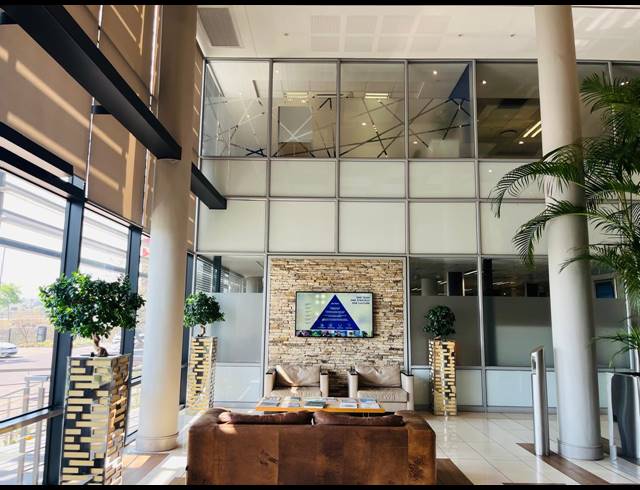 1,600M² OFFICE TO LET IN WATERFALL